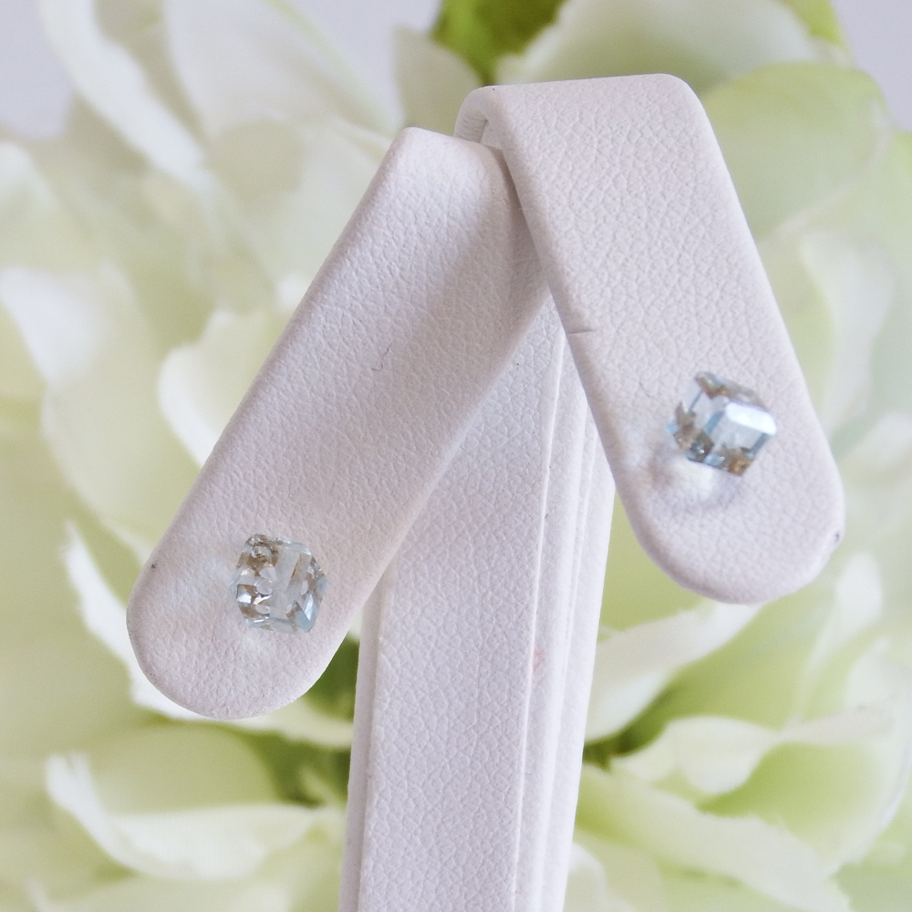 パールキャッチピアス