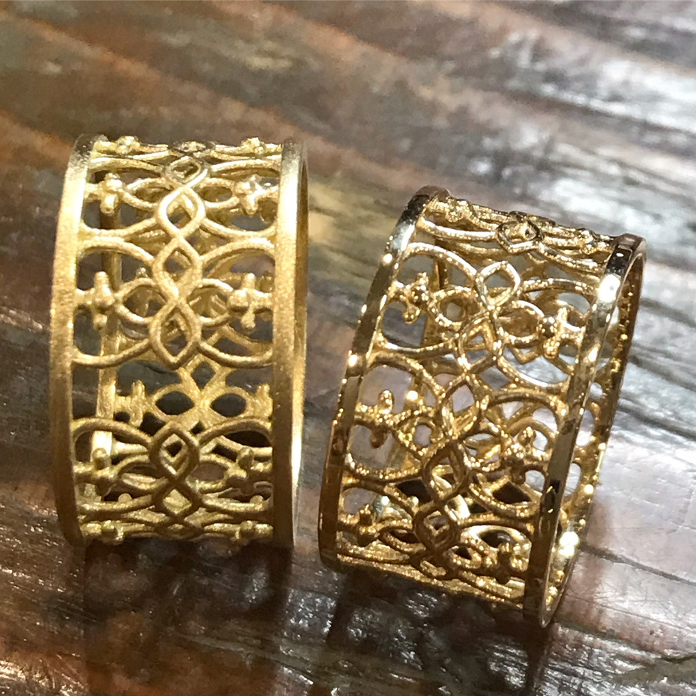 幅広透かしリング