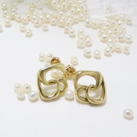 ミュシャピアス