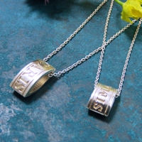 テキストチューブペンダント