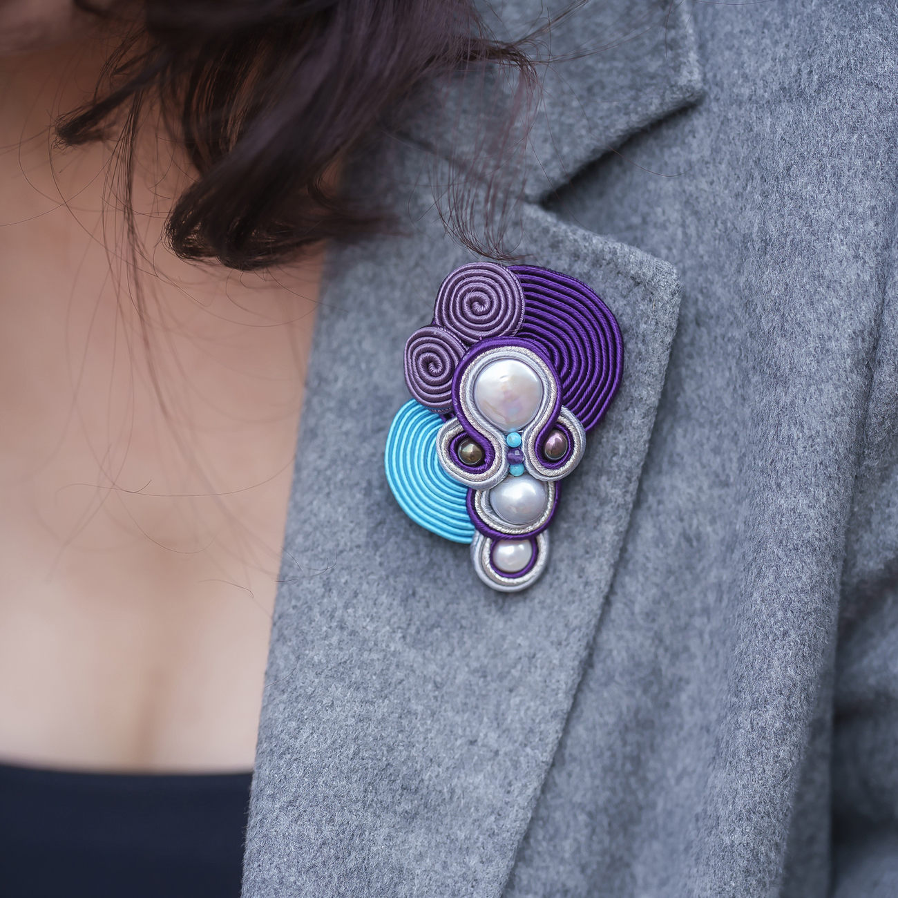 パールブローチ